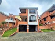 casa en venta en pinares. Cod V15909