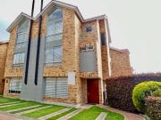 casa en venta en pinares. Cod V5878