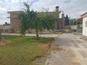 Casa en venta en Pinseque. CASA INDEPENDIENTE EN...