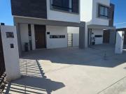 Casa en venta en Plan de San Luis, Torreón, Coahuila de...