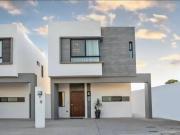 Casa en venta en Plan de San Luis, Torreón, Coahuila de...