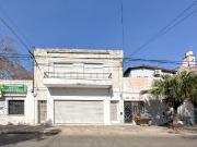 Casa en venta en planta alta con Local comercial