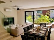Casa en Venta en Playa del Carmen, Villa Amueblada en...