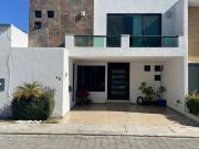 CASA EN VENTA EN PLAZUELAS DE SAN BERNARDINO FRENTE A...