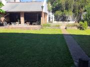 Casa en venta en pleno centro de Concordia, con patio,...