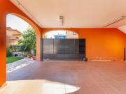 Casa en venta en Polinyà. CASA A 4 VIENTOS, CON DOS...