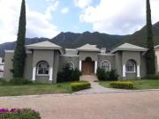 Casa en Venta en Portal del Huajuco, Monterrey, Nuevo León