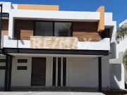 CASA EN VENTA EN PORTO NOVA