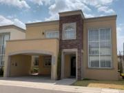 Casa en Venta en Portofino Royal Country Club, Metepec,...