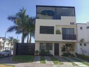 CASA EN VENTA EN PORTON CAÑADA Esquina