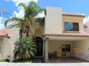 CASA EN VENTA EN PORTON SANTA CLARA AL NORTE DE LA CIUDAD