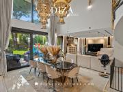Casa en venta en Pozuelo de Alarcón, La Cabaña. Chalet...