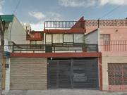 Casa en Venta en Prado Churubusco CDMX