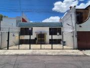 CASA EN VENTA EN PRADOS AGUA AZUL, A UNOS PASOS DEL...