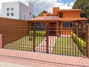 CASA EN VENTA EN PRIMERA DE CEDROS, JURICA, SANTIAGO DE...