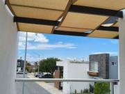 CASA EN VENTA EN PRIV. DEVAN, SANTA RITA