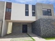 CASA EN VENTA EN PRIV. LEVANTE MOD FRAGATA SOTAVENTO SLP
