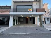 CASA EN VENTA EN PRIV. STANZA TOSCANA