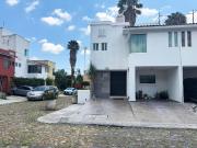 CASA EN VENTA EN PRIVADA A 3 MINUTOS DE PLAZA MAYOR...