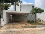 Casa en venta en privada residencial en Cholul