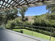 Casa en venta en privada cerca de la entrada con...