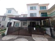 Casa en venta en privada cerrada en El Fracc. El Diamante