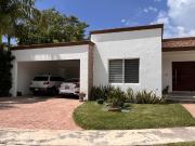 Casa en venta en privada, Cholul, Mérida, Yucatán