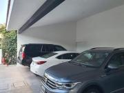 CASA EN VENTA EN PRIVADA CON CASA CLUB EN LA RICA...