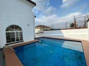 Casa en venta en privada con vigilancia. Jardines de...