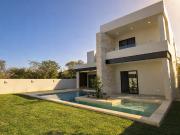 CASA EN VENTA EN PRIVADA CORTIJO DE DOS PLANTAS CON...