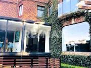 Casa en Venta en Privada de Bezares: Un Refugio de Lujo...
