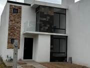 CASA EN VENTA EN PRIVADA DE LAS HADAS EN SOLEDAD DE...
