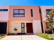 Casa en Venta en Privada en Altos del Marqués, Queretaro