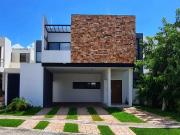 Casa en venta en privada en Cholul en M?rida Yucat?n