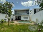 Casa en venta en Privada en Cholul en Mérida Yucatán