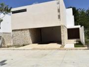 Casa en venta en Privada en Cholul en Mérida Yucatán