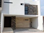 CASA EN VENTA EN PRIVADA EN LOMAS DE CHAPULTEPEC EN...