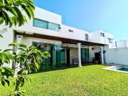 Casa con 275 m² superficie de terreno, 5 habitaciones en...