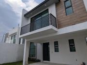 CASA EN VENTA EN PRIVADA EN METEPEC, JUNTO A HACIENDA...