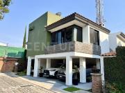 Casa en VENTA en privada exclusiva en Zavaleta, cerca de...