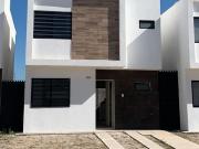 CASA EN VENTA DE OPORTUNIDAD EN PRIVADA GRAN VALLE CON...