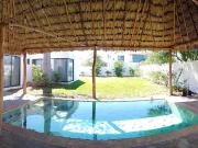 Casa en venta en Privada Jardines de Rejoyada con...