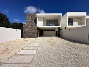 CASA EN VENTA EN PRIVADA PROVINCIA CLUB DE GOLF