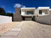 CASA EN VENTA EN PRIVADA PROVINCIA LOTE 205