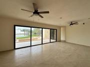 ¡Casa en venta! en privada Punta Lago