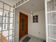 Casa en Venta en Privada, Querétaro – A 3 Min. del Tec...