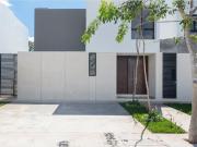 Casa en venta en Privada Residencial en Cholul, M?rida