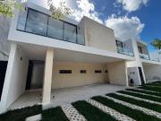 CASA EN VENTA EN PRIVADA SOLUNA