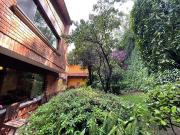 Casa en venta en Lomas de Tecamachalco, Naucalpan de...