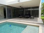 Casa en venta en Privada Xpokin, Yucatan Country Club
